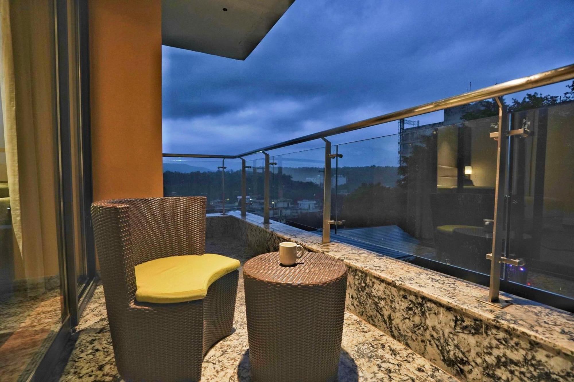 Hyatt Centric Rajpur Road Dehradun Hotel Ngoại thất bức ảnh